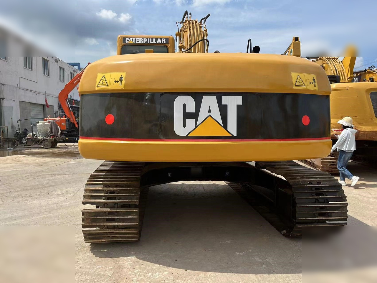 CATERPILLAR 320CL - حفارات زحافة: صور 2 CATERPILLAR 320CL - حفارات زحافة: صور 2