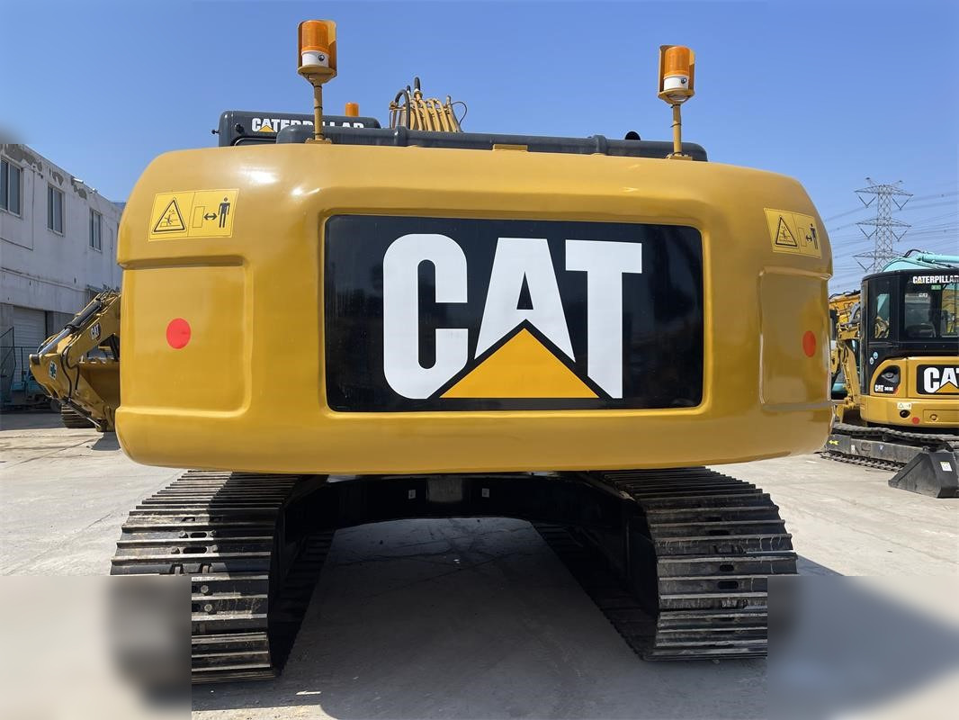CATERPILLAR 320D2 - حفارات زحافة: صور 3 CATERPILLAR 320D2 - حفارات زحافة: صور 3