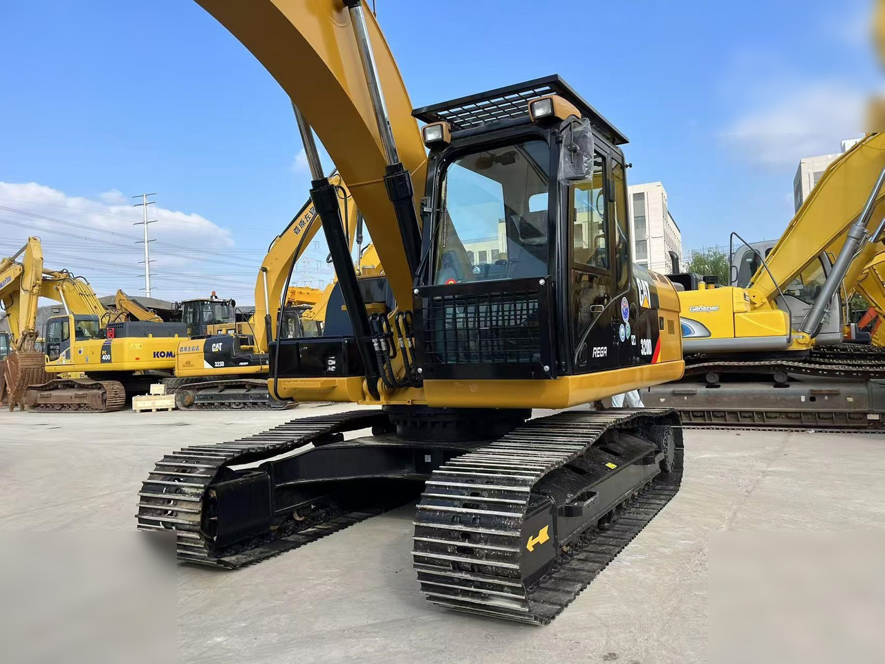 CATERPILLAR 320D - حفارات زحافة: صور 5 CATERPILLAR 320D - حفارات زحافة: صور 5