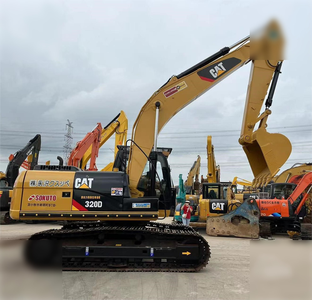CATERPILLAR 320D - حفارات زحافة: صور 1 CATERPILLAR 320D - حفارات زحافة: صور 1