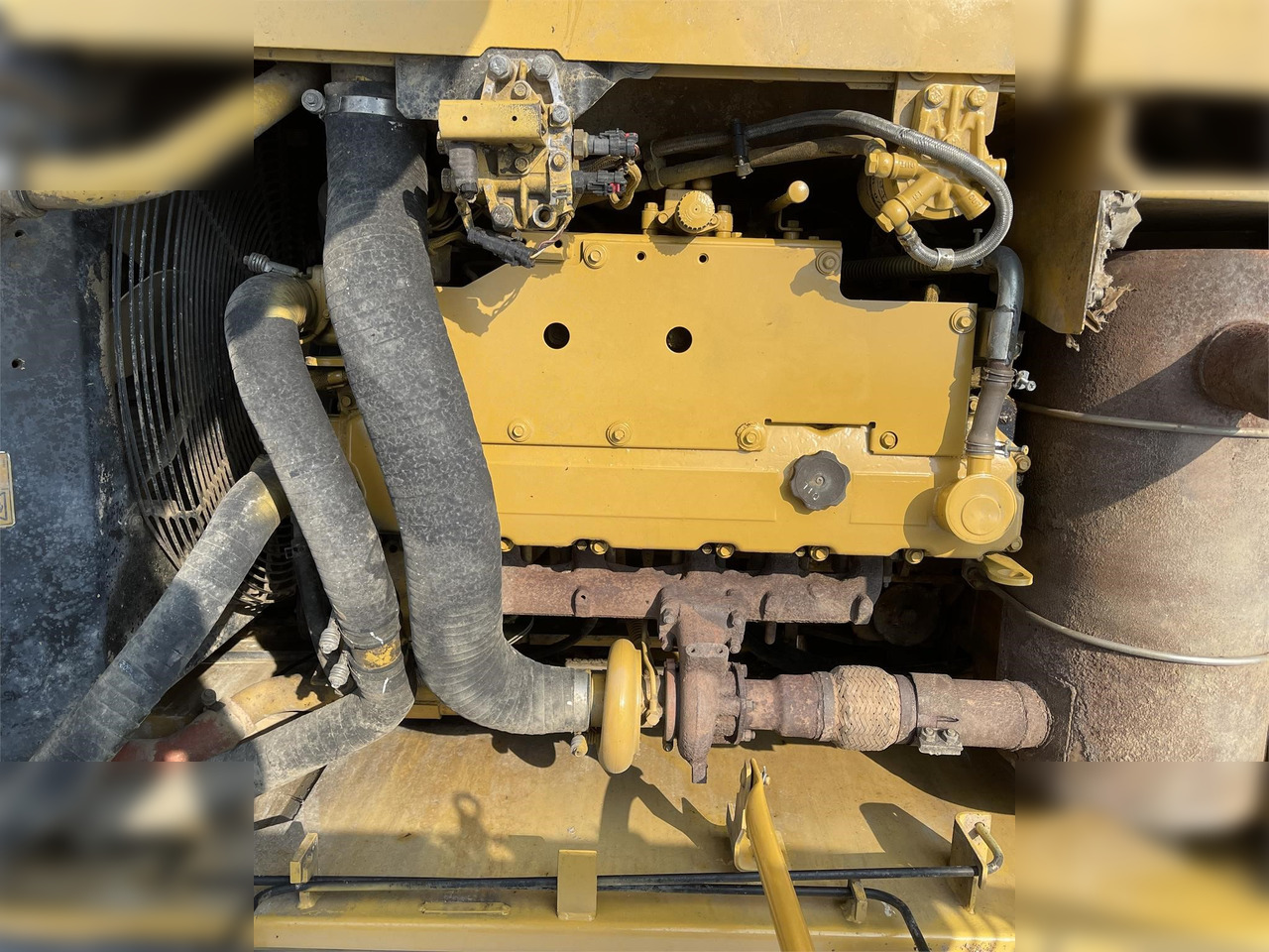 حفارات زحافة CATERPILLAR 320D: صور 6
