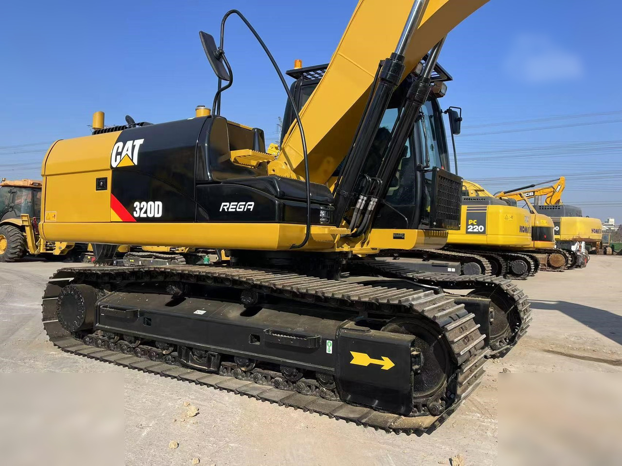 CATERPILLAR 320D - حفارات زحافة: صور 4 CATERPILLAR 320D - حفارات زحافة: صور 4