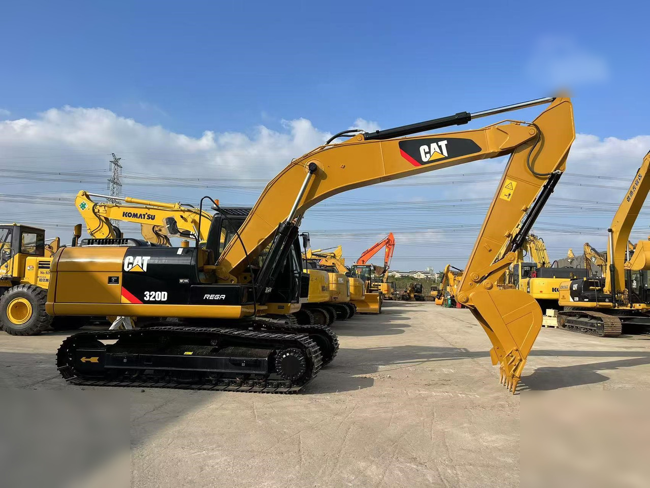 CATERPILLAR 320D - حفارات زحافة: صور 1 CATERPILLAR 320D - حفارات زحافة: صور 1