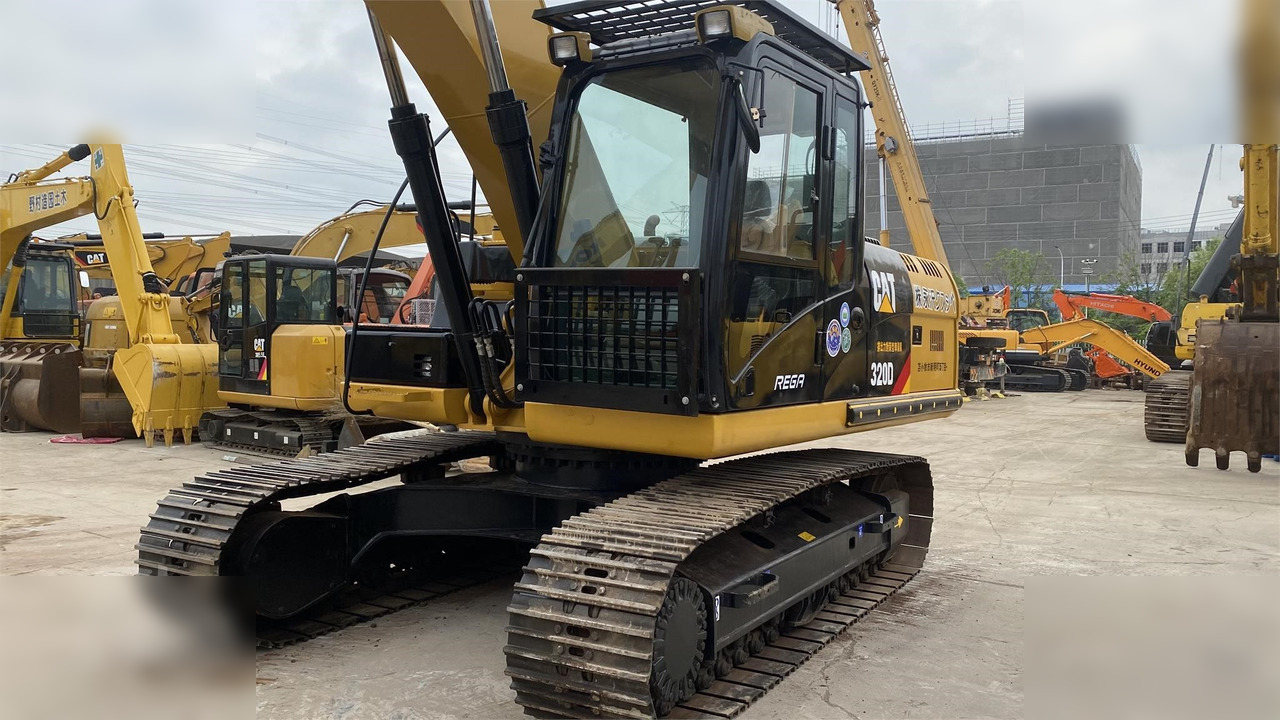 CATERPILLAR 320D - حفارات زحافة: صور 5 CATERPILLAR 320D - حفارات زحافة: صور 5