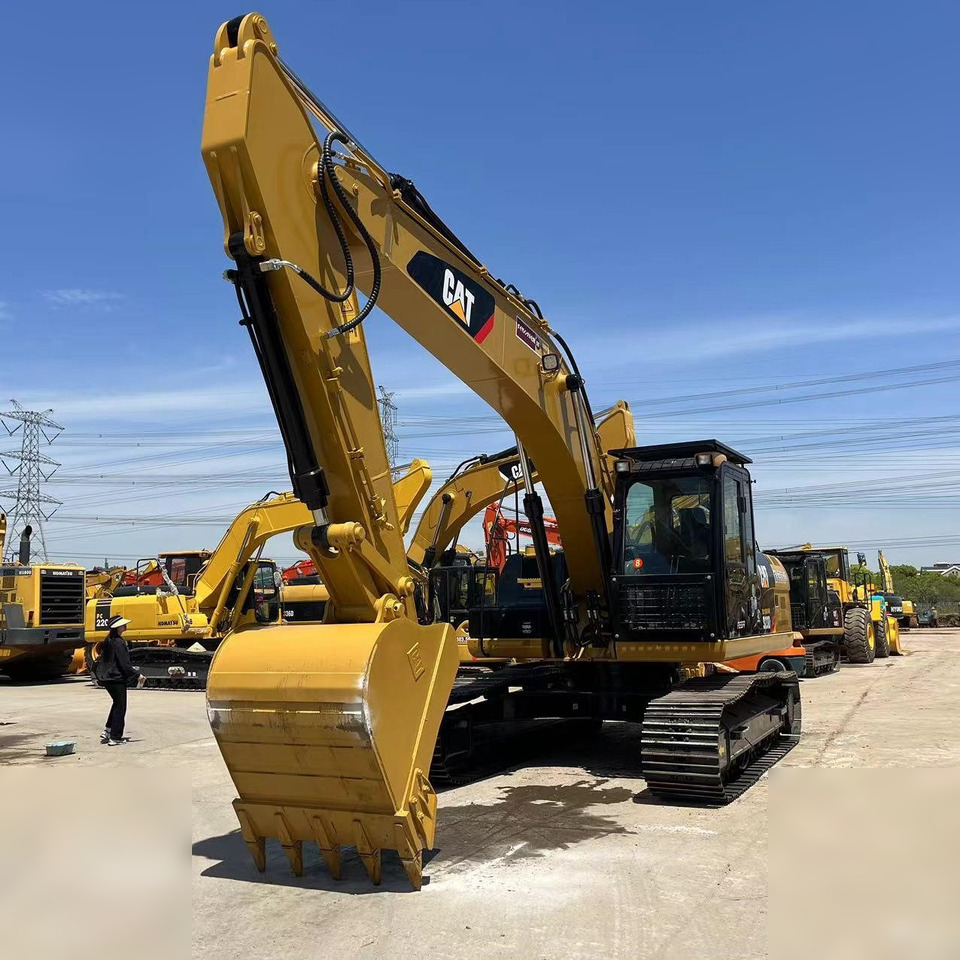 CATERPILLAR 323DL - حفارات زحافة: صور 4 CATERPILLAR 323DL - حفارات زحافة: صور 4