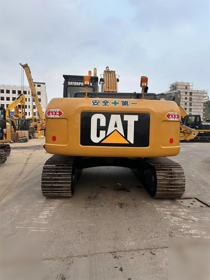 CATERPILLAR 323DL - حفارات زحافة: صور 2 CATERPILLAR 323DL - حفارات زحافة: صور 2