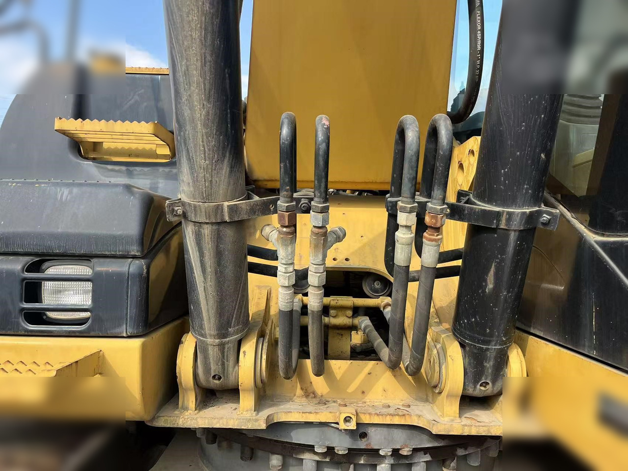CATERPILLAR 323D إيجار CATERPILLAR 323D: صور 7