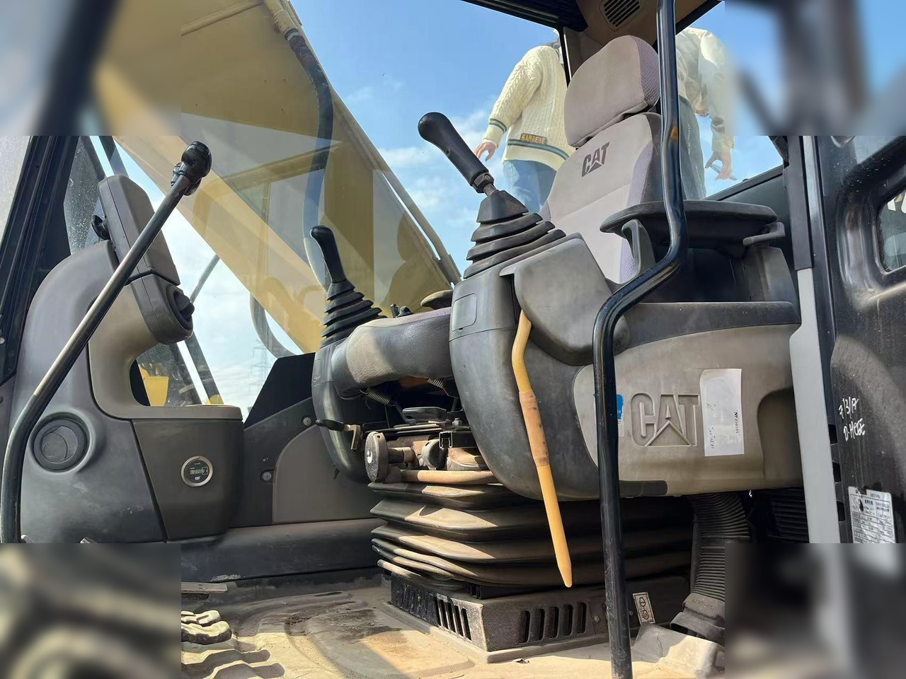 CATERPILLAR 323D إيجار CATERPILLAR 323D: صور 6