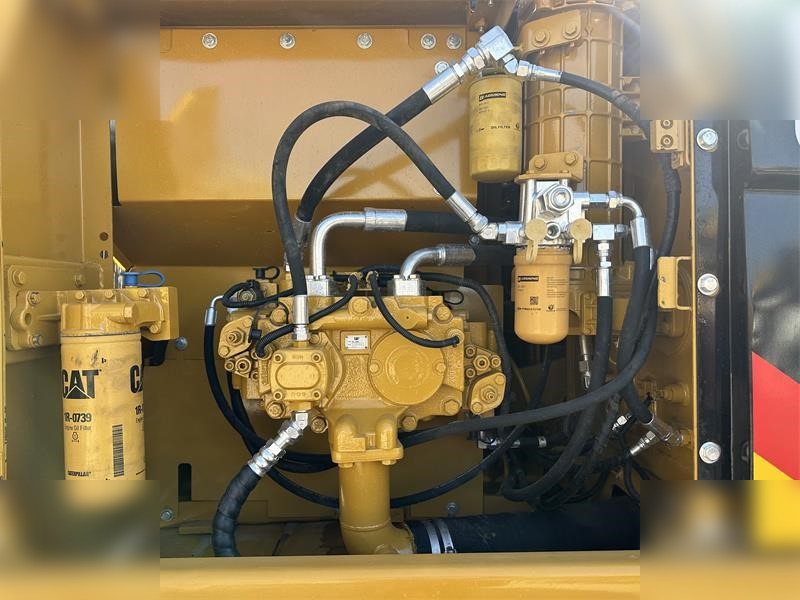 CATERPILLAR 323D - حفارات زحافة: صور 5 CATERPILLAR 323D - حفارات زحافة: صور 5