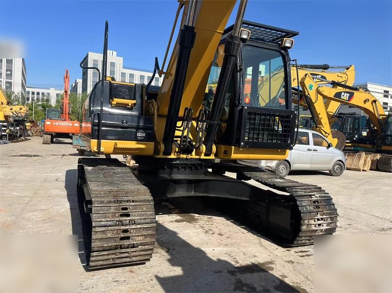 CATERPILLAR 324DL - حفارات زحافة: صور 4 CATERPILLAR 324DL - حفارات زحافة: صور 4