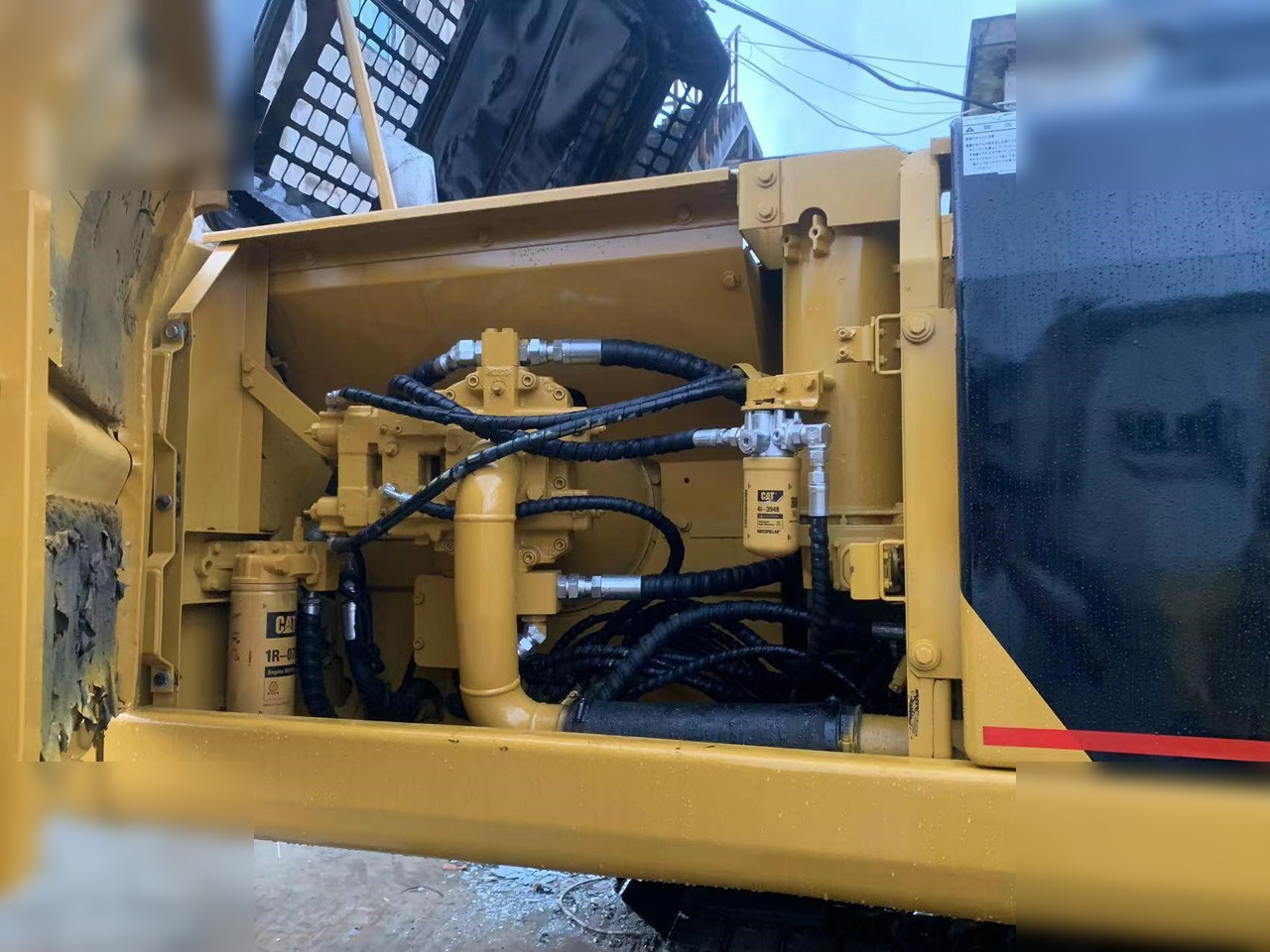 حفارات زحافة CATERPILLAR 325BL: صور 7