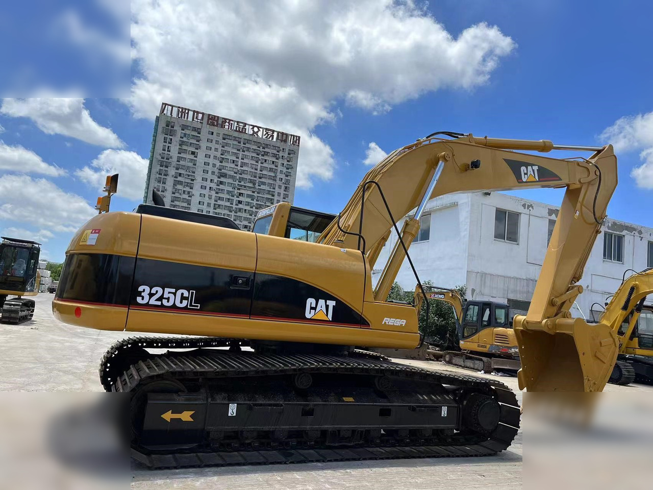 CATERPILLAR 325CL - حفارات زحافة: صور 2 CATERPILLAR 325CL - حفارات زحافة: صور 2