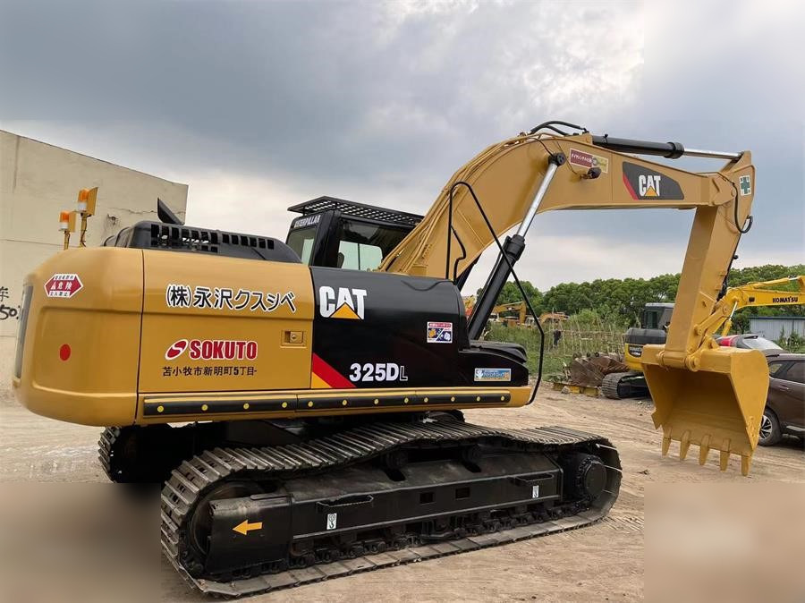 CATERPILLAR 325DL - حفارات زحافة: صور 1 CATERPILLAR 325DL - حفارات زحافة: صور 1