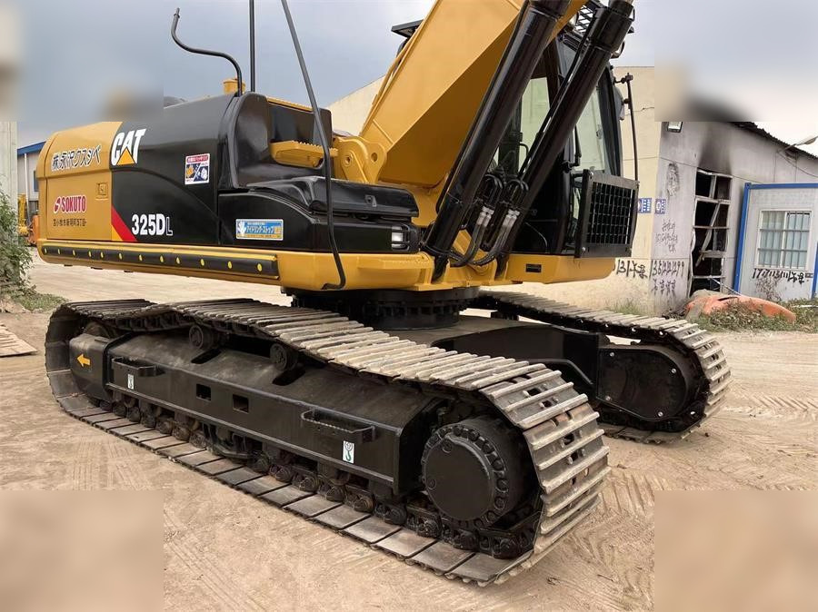 CATERPILLAR 325DL - حفارات زحافة: صور 4 CATERPILLAR 325DL - حفارات زحافة: صور 4