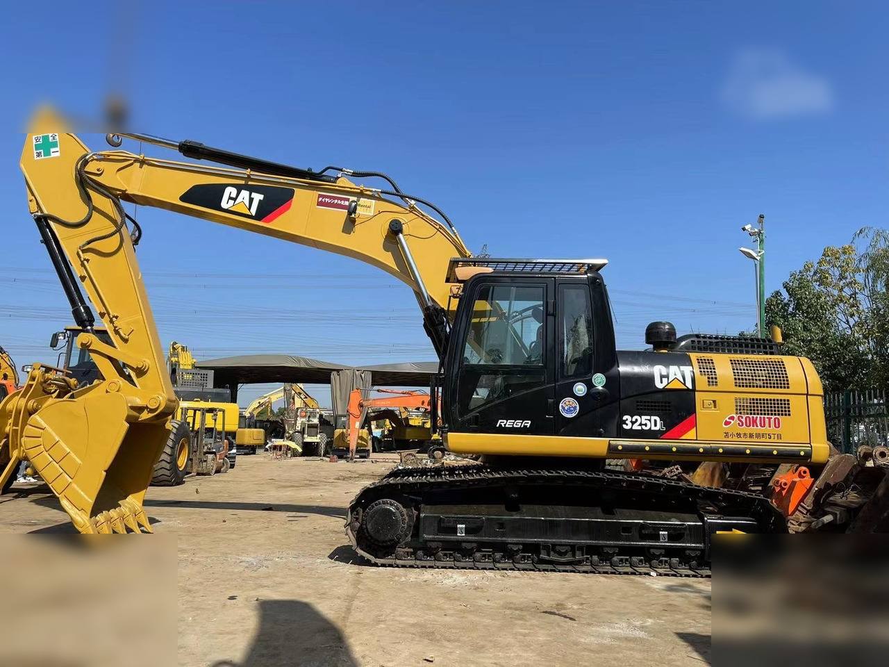CATERPILLAR 325DL - حفارات زحافة: صور 1 CATERPILLAR 325DL - حفارات زحافة: صور 1