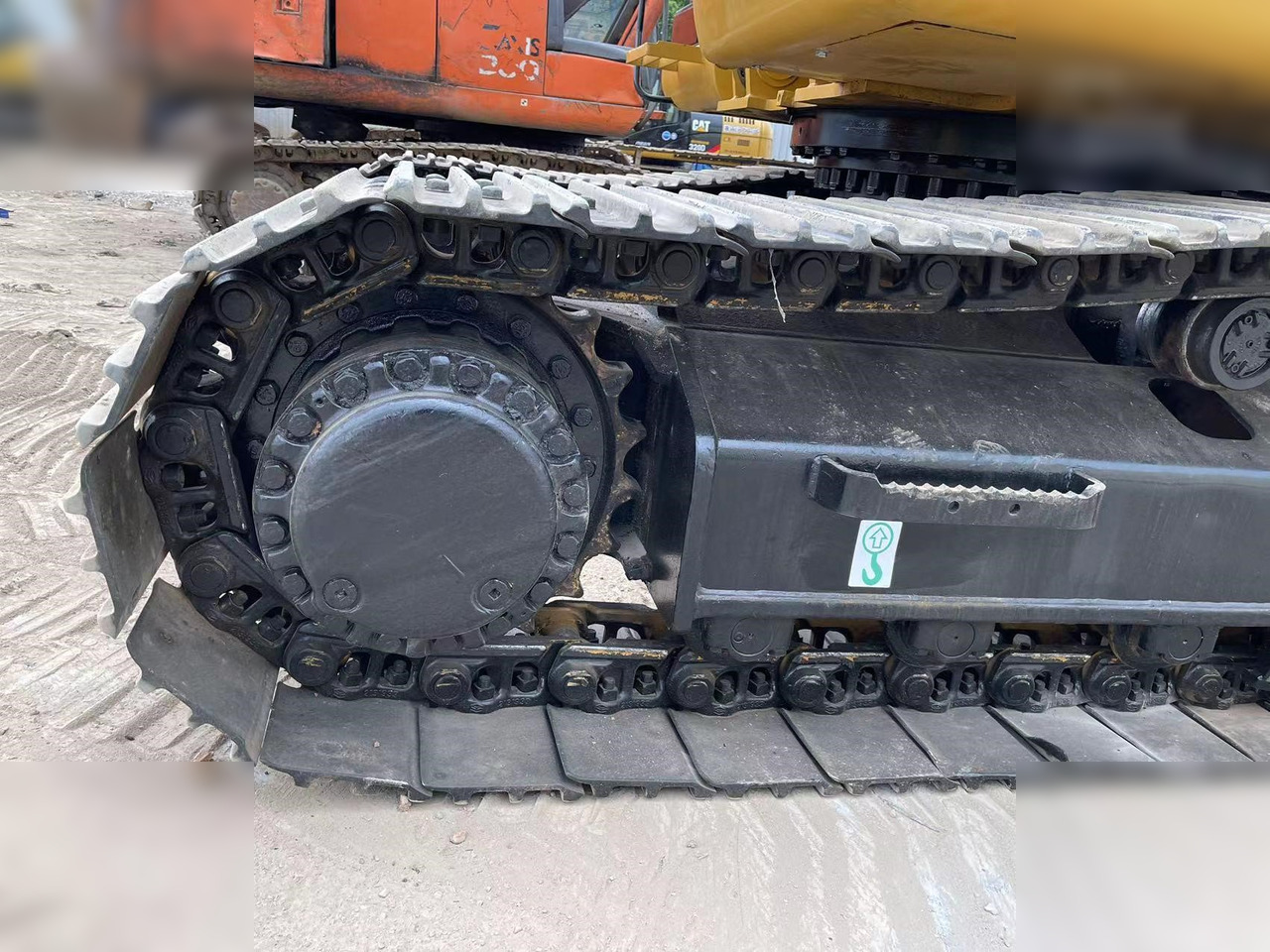 CATERPILLAR 325DL - حفارات زحافة: صور 4 CATERPILLAR 325DL - حفارات زحافة: صور 4