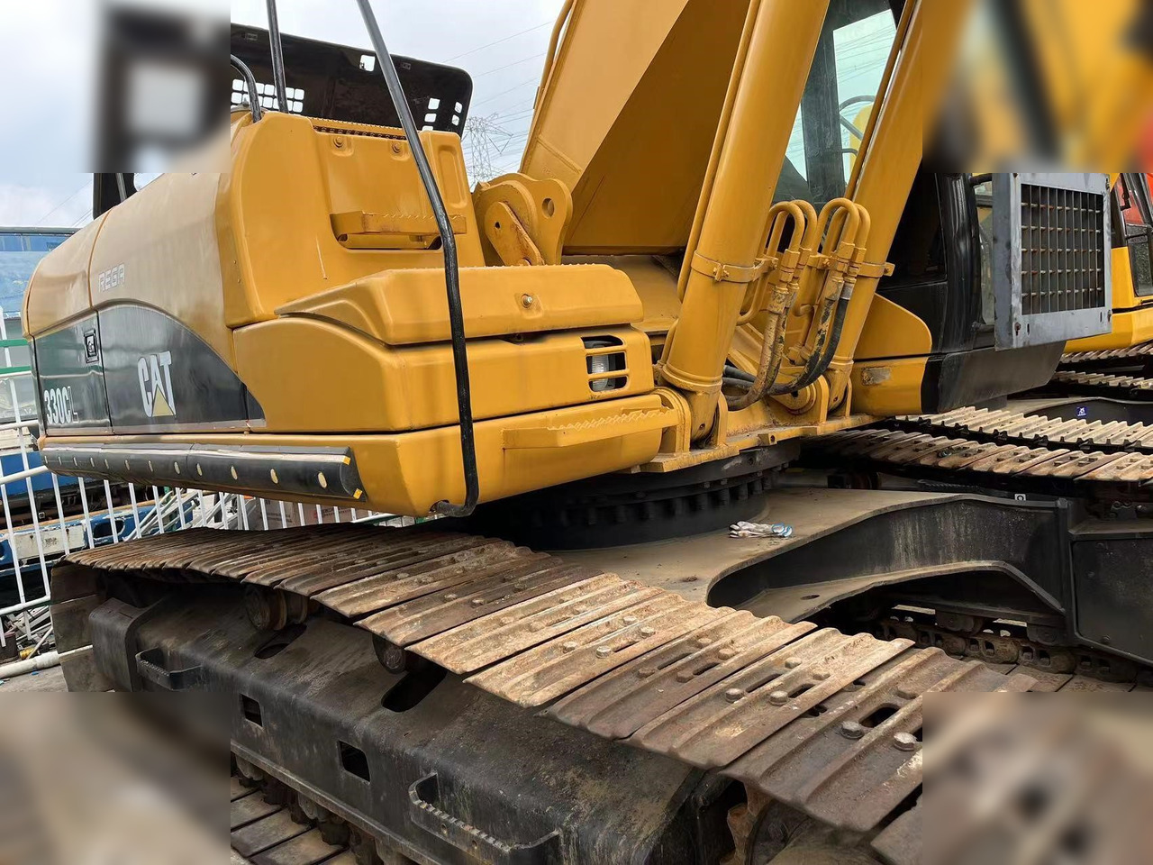 CATERPILLAR 330CL - حفارات زحافة: صور 4 CATERPILLAR 330CL - حفارات زحافة: صور 4