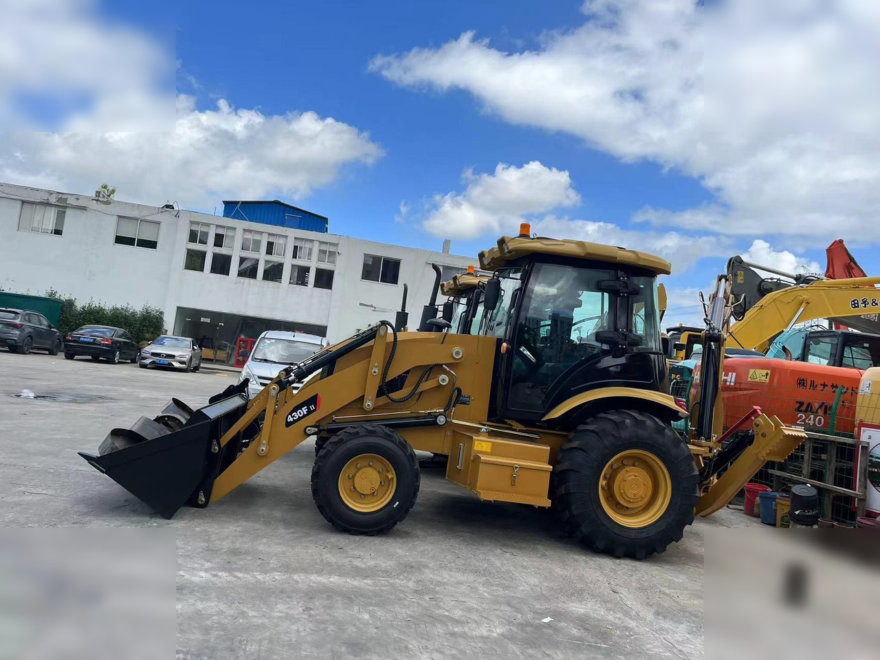 CATERPILLAR 430F2 - حفار متعدد الاستخدام: صور 1 CATERPILLAR 430F2 - حفار متعدد الاستخدام: صور 1