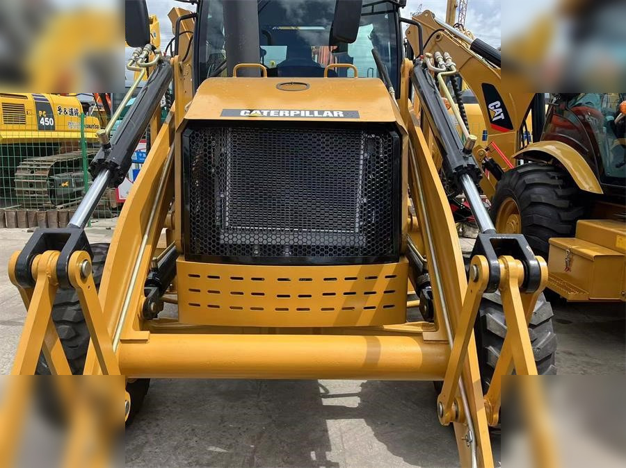 CATERPILLAR 430F - حفار متعدد الاستخدام: صور 4 CATERPILLAR 430F - حفار متعدد الاستخدام: صور 4
