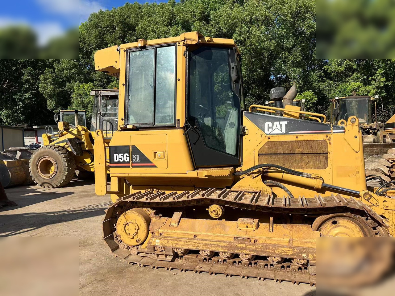 CATERPILLAR D5G XL - بلدوزر: صور 1 CATERPILLAR D5G XL - بلدوزر: صور 1