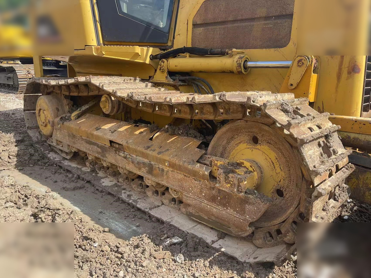 CATERPILLAR D5G XL - بلدوزر: صور 4 CATERPILLAR D5G XL - بلدوزر: صور 4