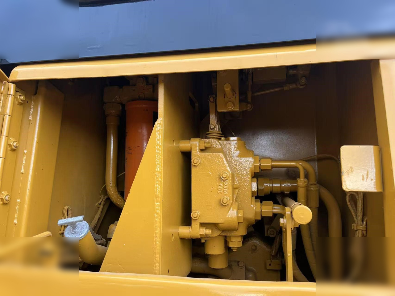 بلدوزر CATERPILLAR D6G: صور 9