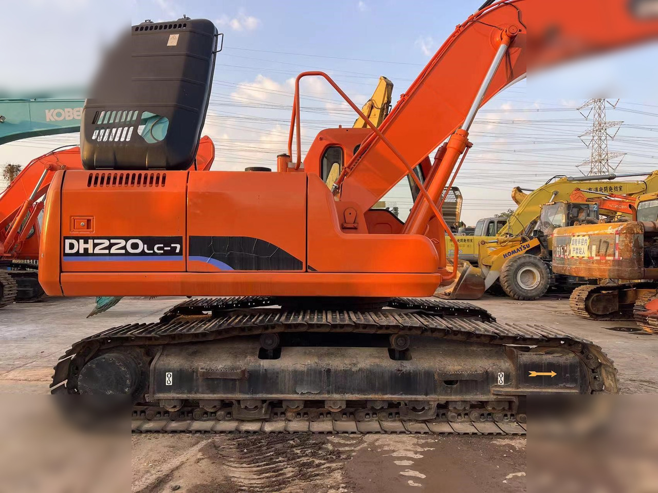 DOOSAN DH220 LC-7 - حفارات زحافة: صور 5 DOOSAN DH220 LC-7 - حفارات زحافة: صور 5