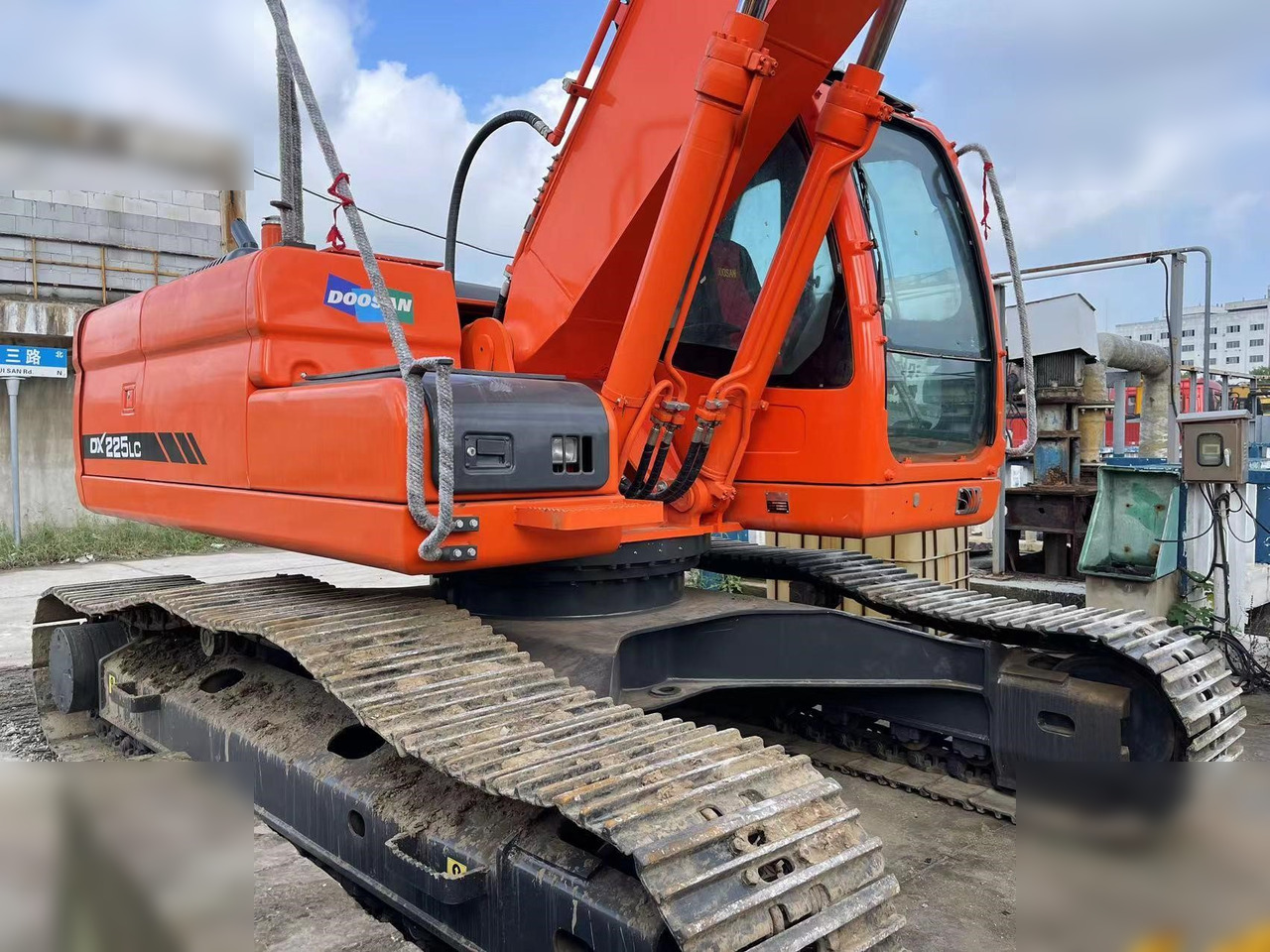 DOOSAN DX225 LCA - حفارات زحافة: صور 2 DOOSAN DX225 LCA - حفارات زحافة: صور 2