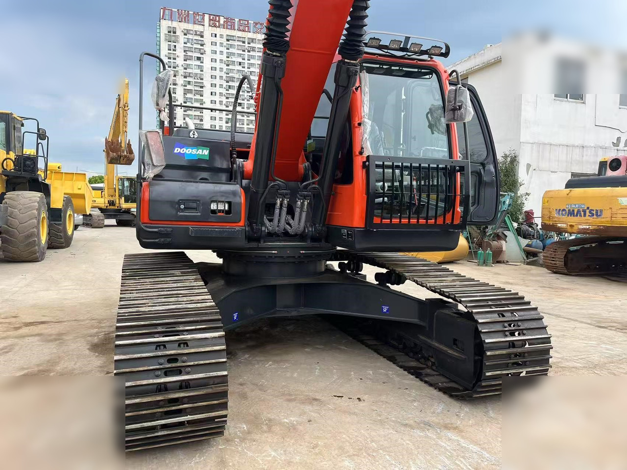 حفارات زحافة DOOSAN DX225 LC: صور 6