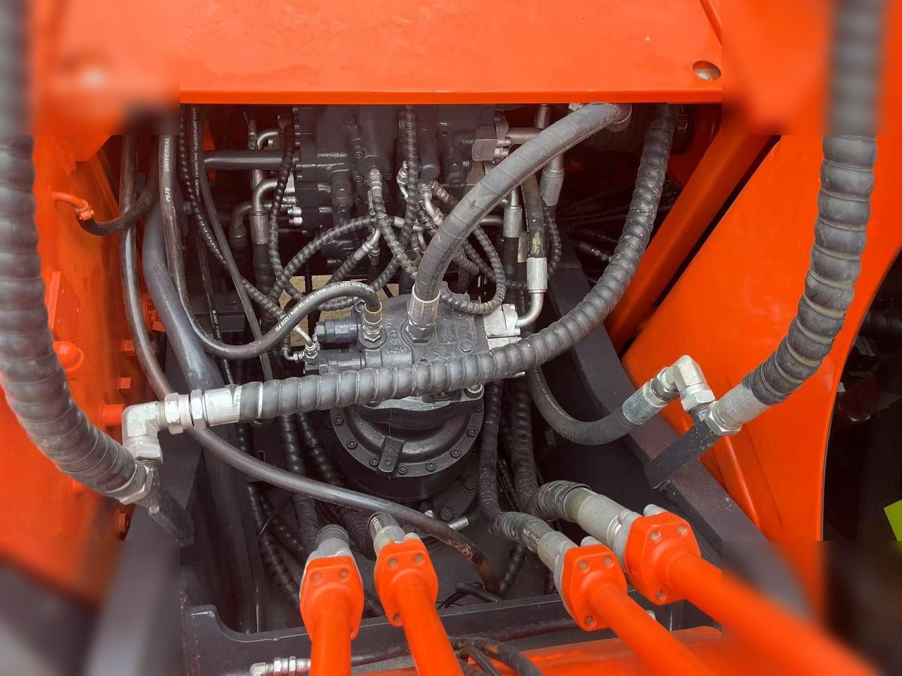 حفارات زحافة DOOSAN DX225 LC: صور 10