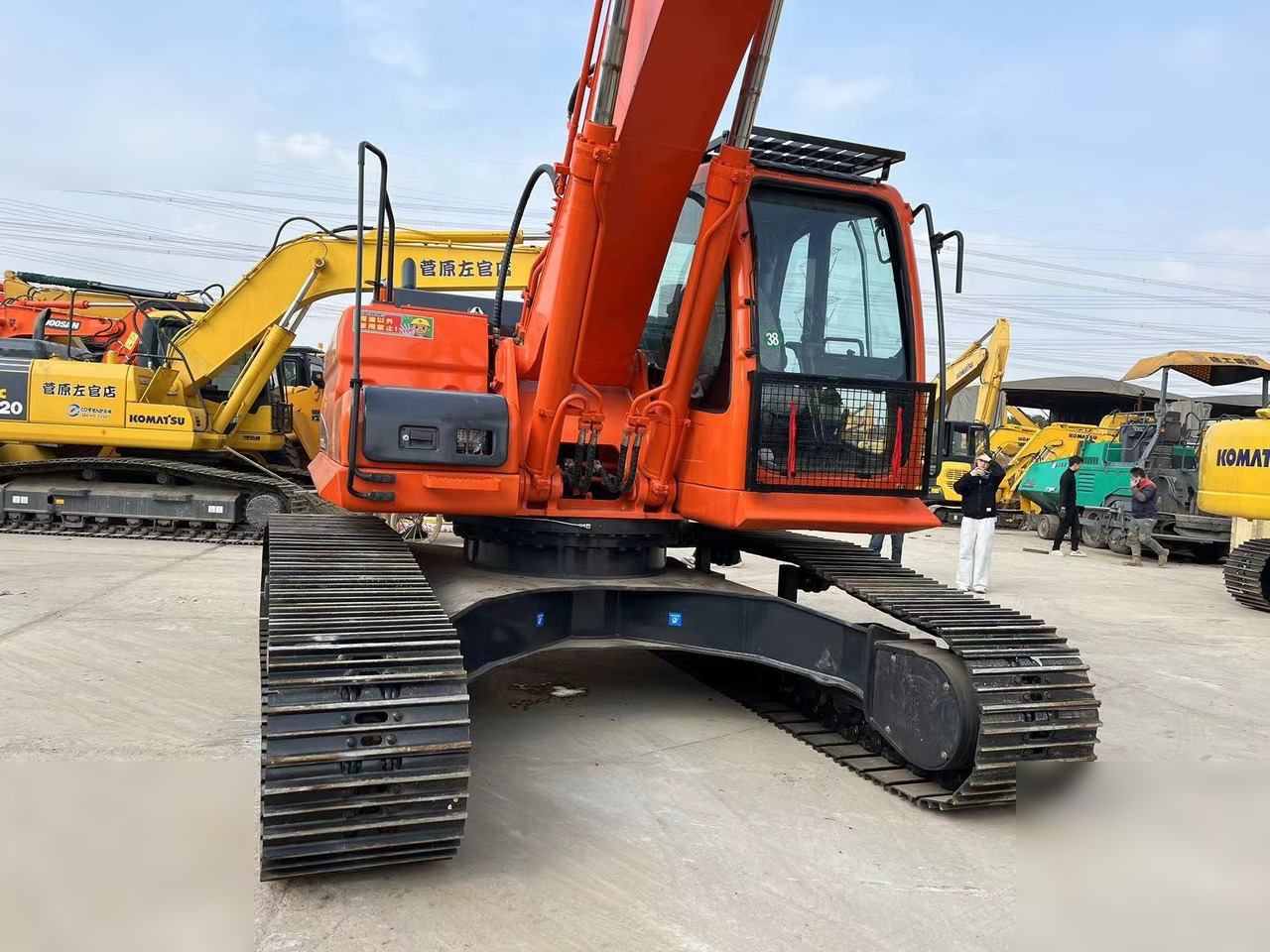 DOOSAN DX300 LC-9C - حفارات زحافة: صور 4 DOOSAN DX300 LC-9C - حفارات زحافة: صور 4