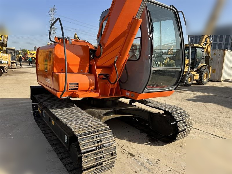 HITACHI EX60-5 - حفارات زحافة: صور 3 HITACHI EX60-5 - حفارات زحافة: صور 3