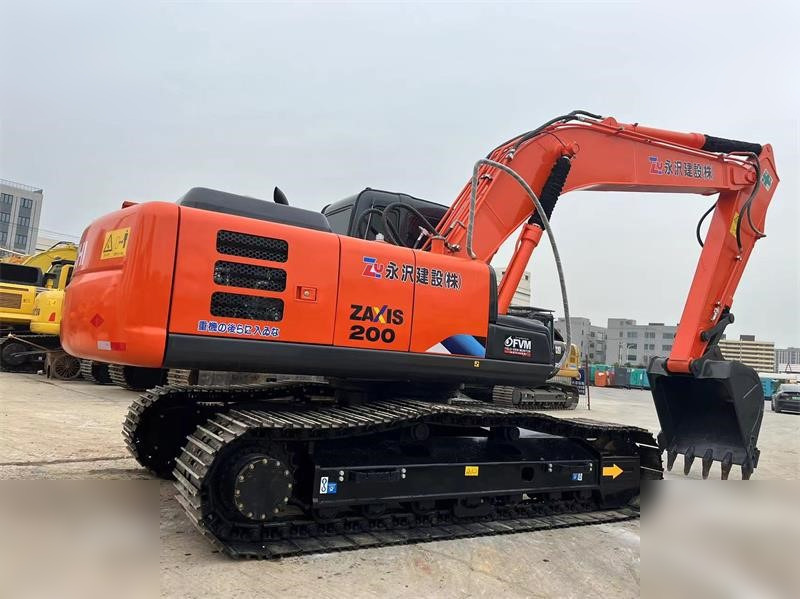 HITACHI ZX200-3 - حفارات زحافة: صور 2 HITACHI ZX200-3 - حفارات زحافة: صور 2