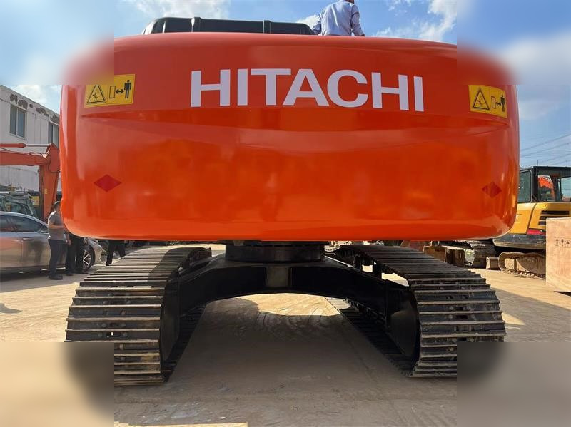 HITACHI ZX240-3 - حفارات زحافة: صور 4 HITACHI ZX240-3 - حفارات زحافة: صور 4