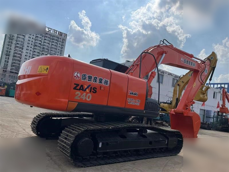HITACHI ZX240-3 - حفارات زحافة: صور 2 HITACHI ZX240-3 - حفارات زحافة: صور 2