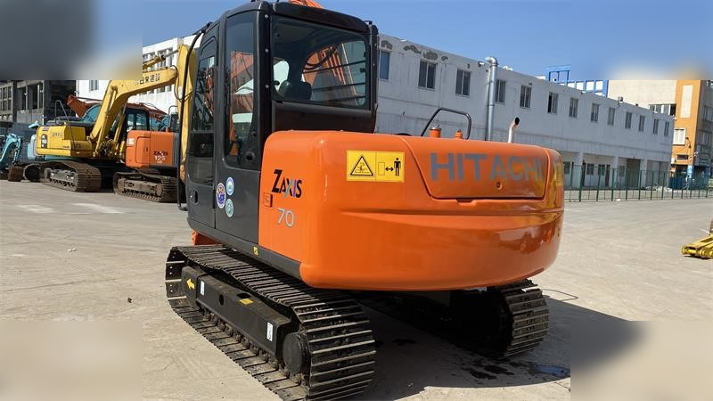 HITACHI ZX70 - حفارات زحافة: صور 2 HITACHI ZX70 - حفارات زحافة: صور 2