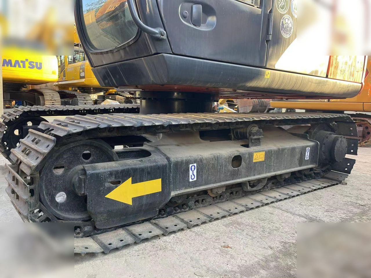 HITACHI ZX70 - حفارات زحافة: صور 5 HITACHI ZX70 - حفارات زحافة: صور 5