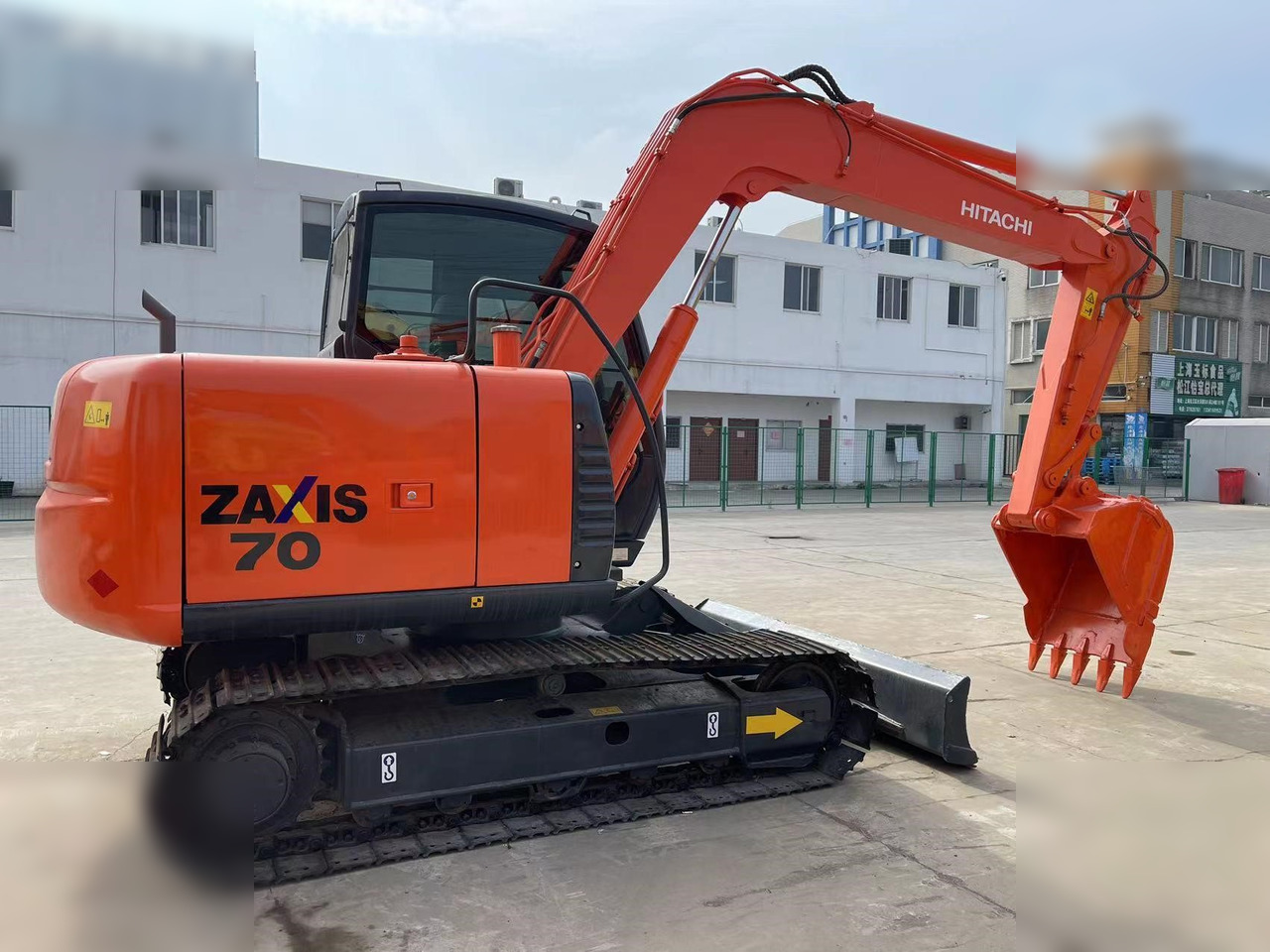 HITACHI ZX70 - حفارات زحافة: صور 3 HITACHI ZX70 - حفارات زحافة: صور 3