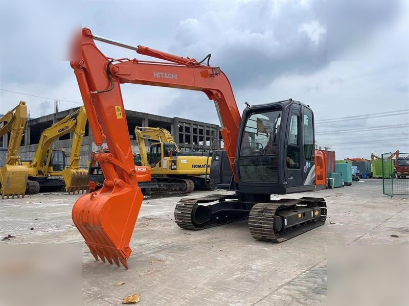 HITACHI ZX70 - حفارات زحافة: صور 4 HITACHI ZX70 - حفارات زحافة: صور 4