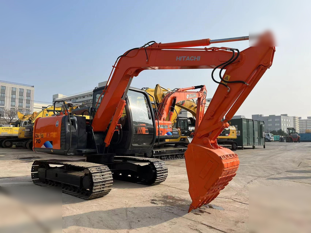 HITACHI ZX70 - حفارات زحافة: صور 5 HITACHI ZX70 - حفارات زحافة: صور 5