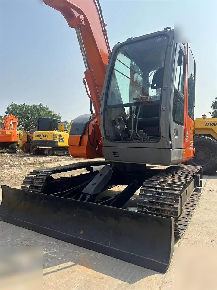 HITACHI ZX75US - حفارات زحافة: صور 3 HITACHI ZX75US - حفارات زحافة: صور 3