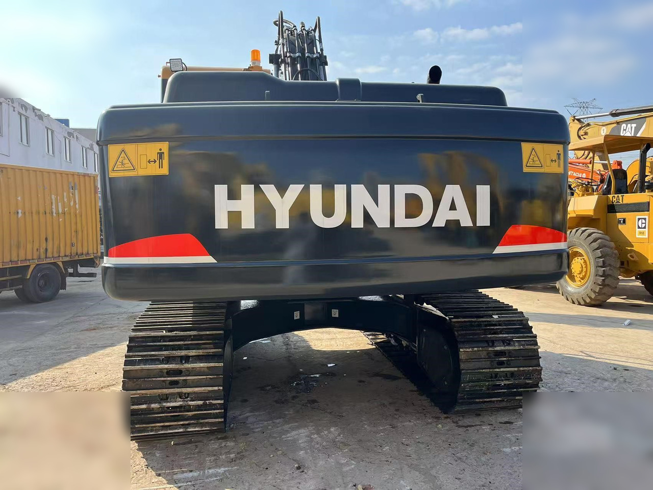HYUNDAI ROBEX 220 LC-9S - حفارات زحافة: صور 3 HYUNDAI ROBEX 220 LC-9S - حفارات زحافة: صور 3