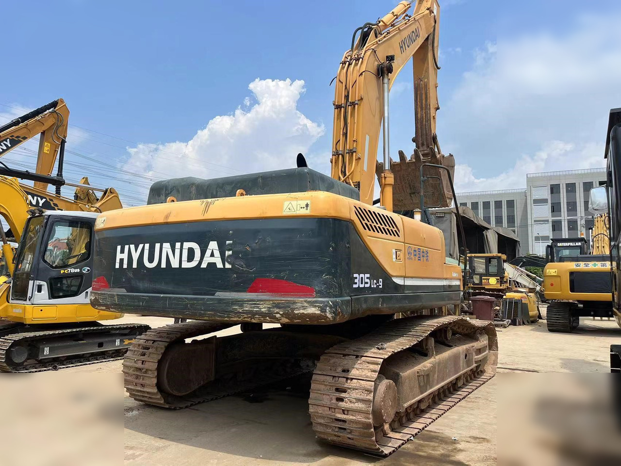 HYUNDAI ROBEX 305 LC-9S - حفارات زحافة: صور 2 HYUNDAI ROBEX 305 LC-9S - حفارات زحافة: صور 2