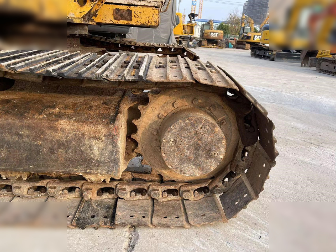 KATO HD250VII - حفارات زحافة: صور 2 KATO HD250VII - حفارات زحافة: صور 2