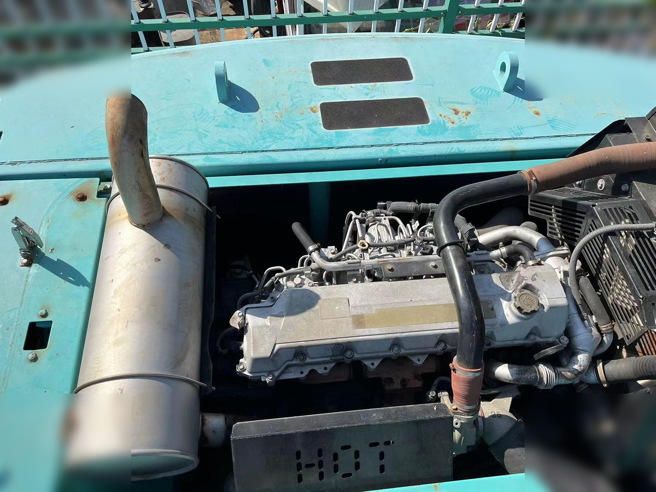 KOBELCO SK350D - حفارات زحافة: صور 5 KOBELCO SK350D - حفارات زحافة: صور 5