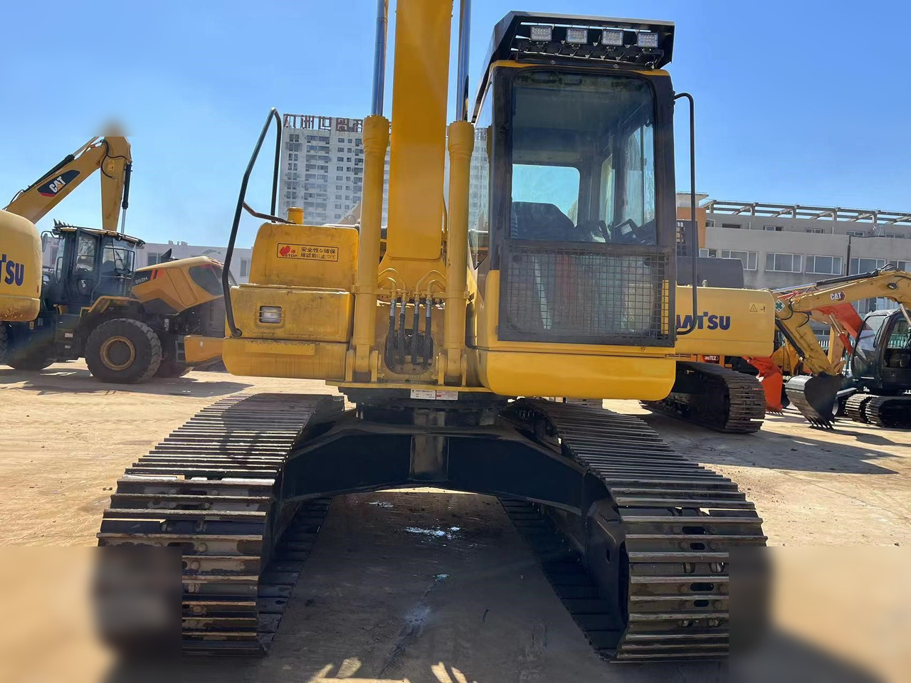 KOMATSU PC160-7 - حفارات زحافة: صور 5 KOMATSU PC160-7 - حفارات زحافة: صور 5