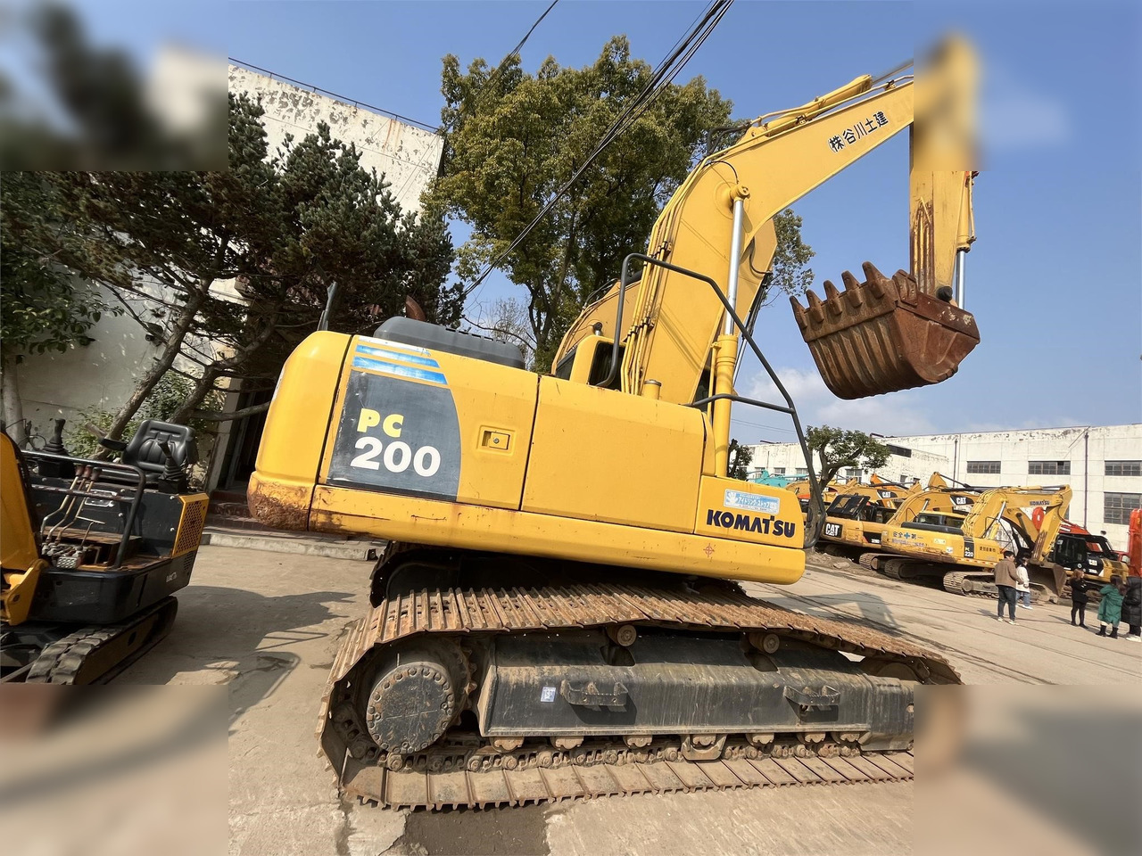 KOMATSU PC200-8 - حفارات زحافة: صور 1 KOMATSU PC200-8 - حفارات زحافة: صور 1