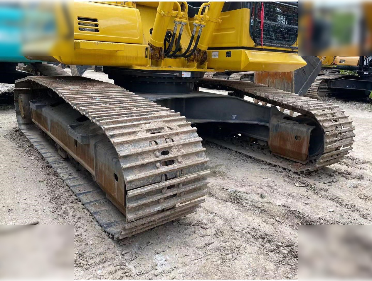 KOMATSU PC200-8 - حفارات زحافة: صور 3 KOMATSU PC200-8 - حفارات زحافة: صور 3