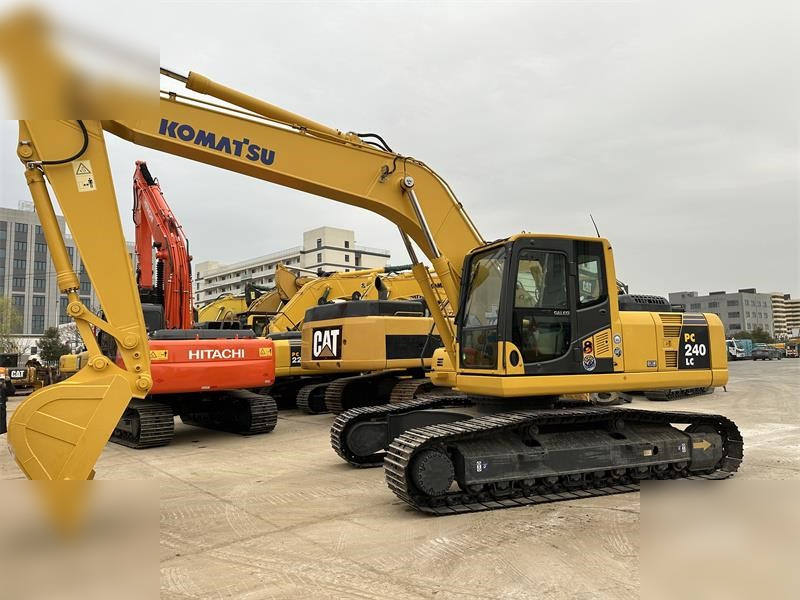 KOMATSU PC240 LC-8 - حفارات زحافة: صور 4 KOMATSU PC240 LC-8 - حفارات زحافة: صور 4
