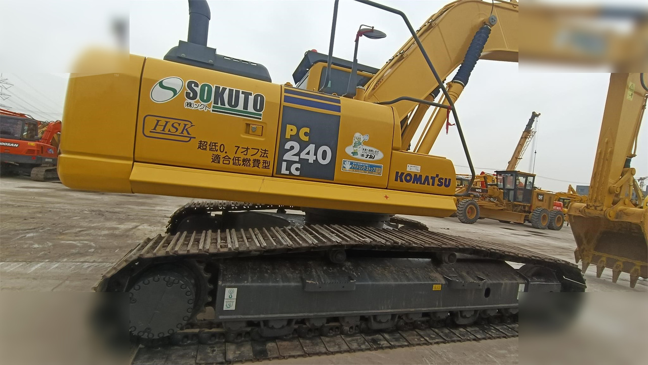 KOMATSU PC240 LC - حفارات زحافة: صور 4 KOMATSU PC240 LC - حفارات زحافة: صور 4